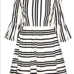 Alice + Olivia Augusta Ruffle sleeves dress.size0